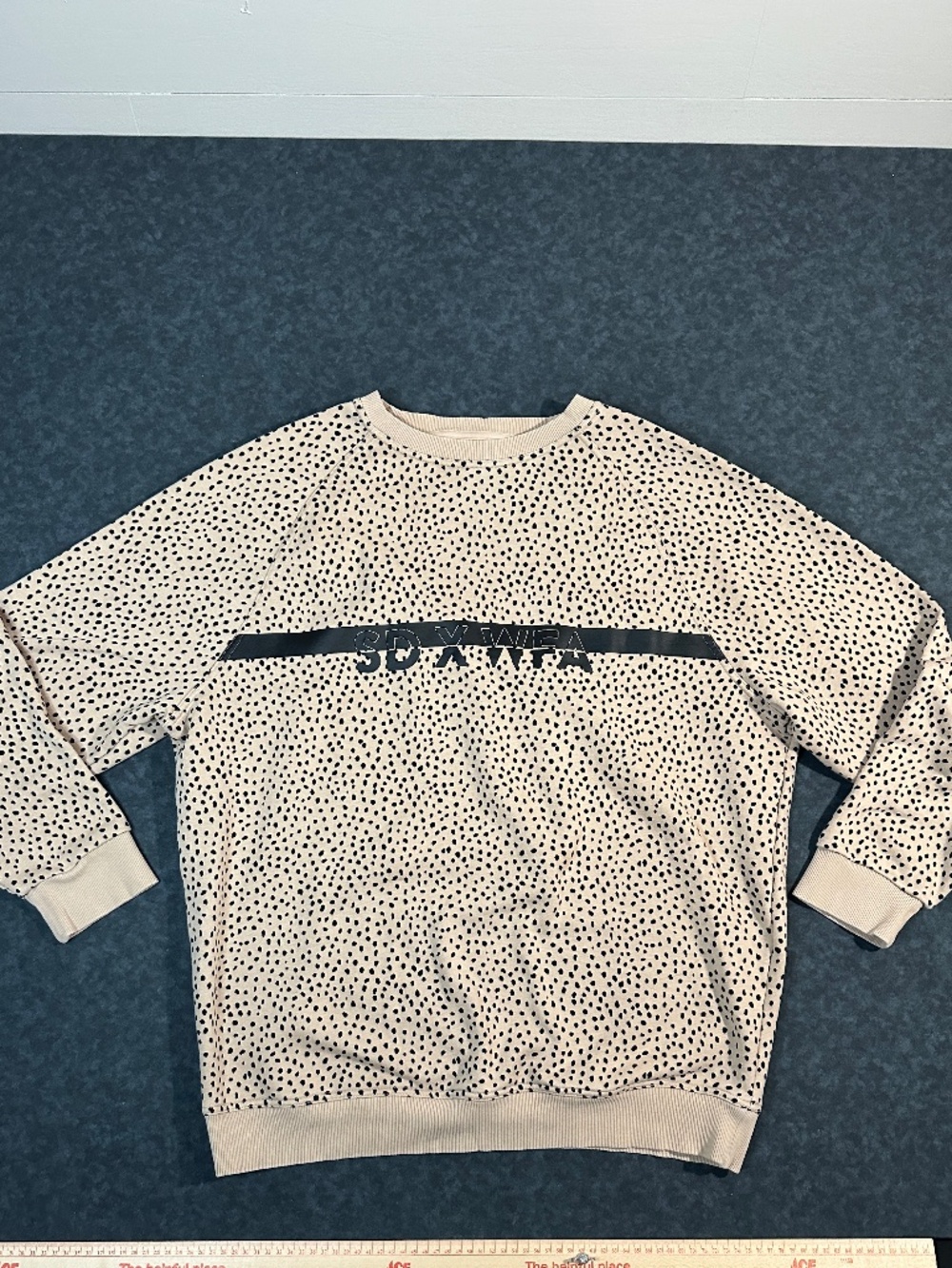 SDXWFA White Fox Boutique Dalmatian Print Crewneck Sweatshirt Size Medium